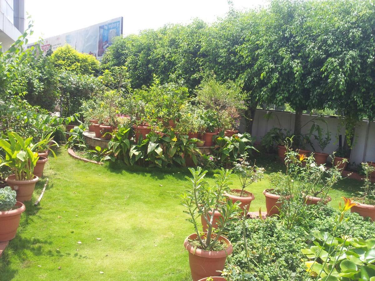 Sarang Lodging & Boarding Villa Satara Exterior photo