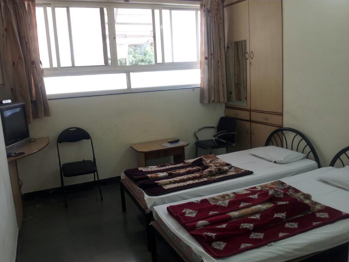 Sarang Lodging & Boarding Villa Satara Exterior photo