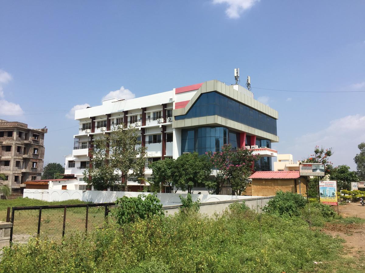 Sarang Lodging & Boarding Villa Satara Exterior photo