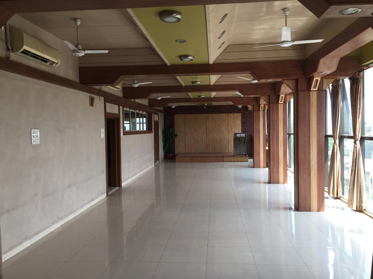 Sarang Lodging & Boarding Villa Satara Exterior photo